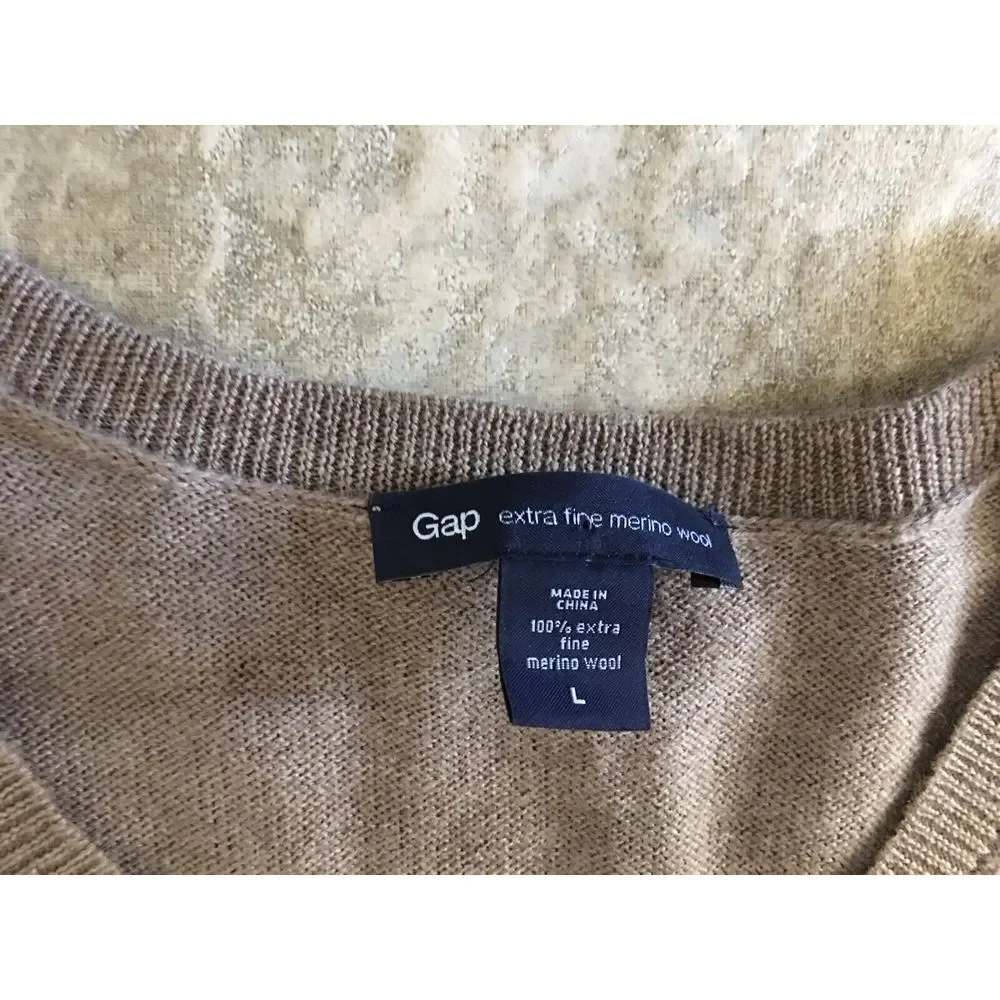 GAP Mens size L‎ Extra Fine Merino Wool Sweater Brown V Neck Style NICE